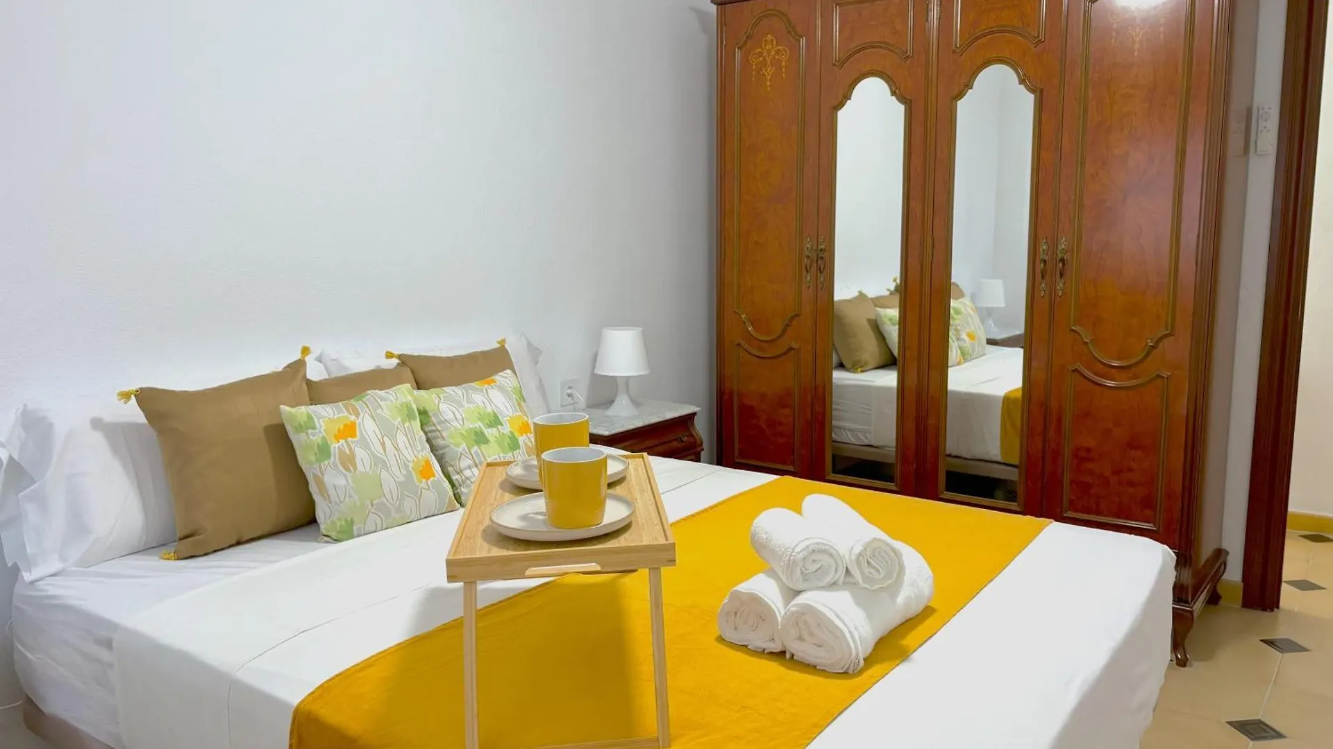 Evans Realty Az Centro & Playa & Tren Fuengirola